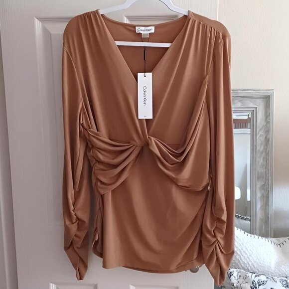 Calvin Klein Crepe V-Neck Long Sleeve Twist Front Blouse XL Luggage Camel NWT - Picture 1 of 15